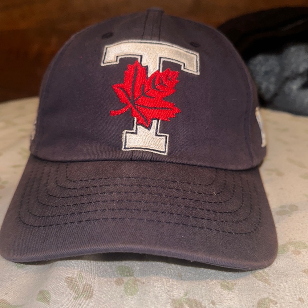 University of Toronto/ ovo dad hat